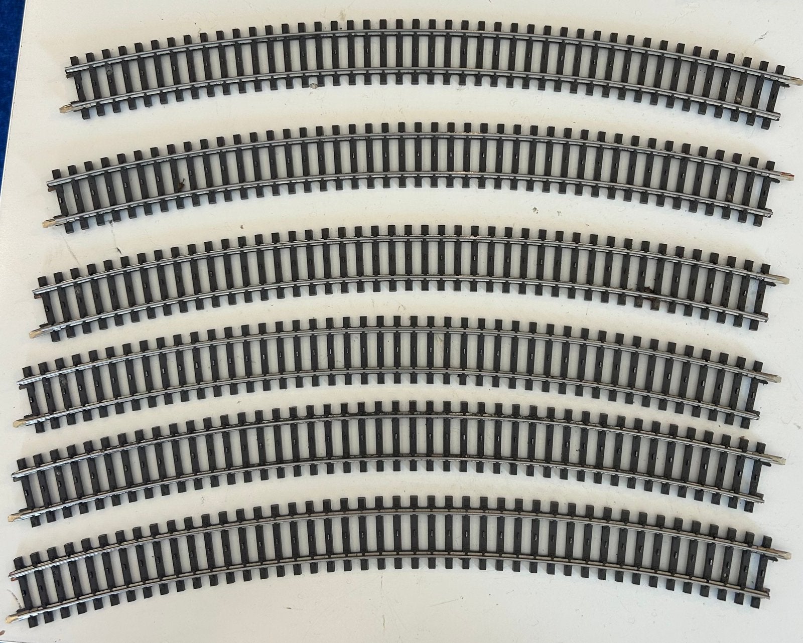 Märklin 2151 k-rails 6 stuks, Wisselstroom, Gebruikt, Verzenden, Rails