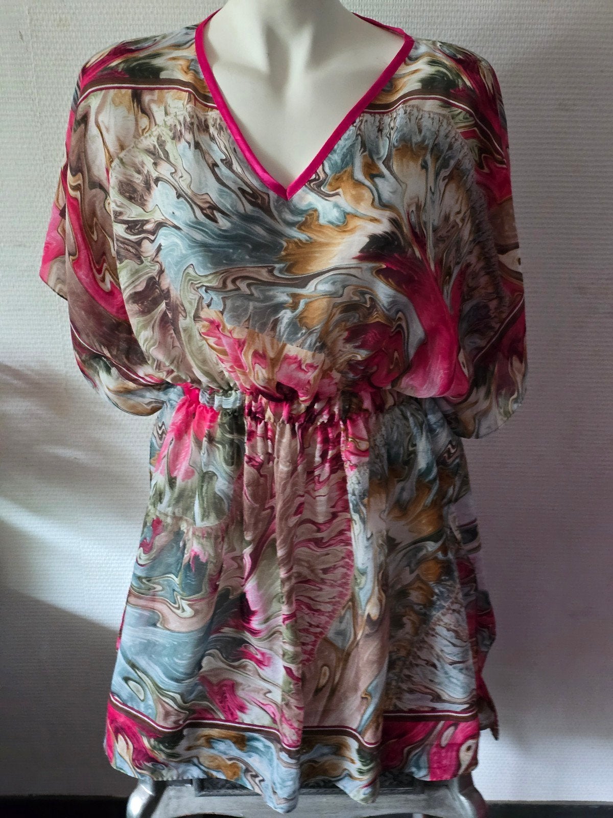Zomerse kaftan jurk met een kleurrijke print M, Maat 38/40 (M), Overige kleuren, Ophalen of Verzenden, Boven de knie