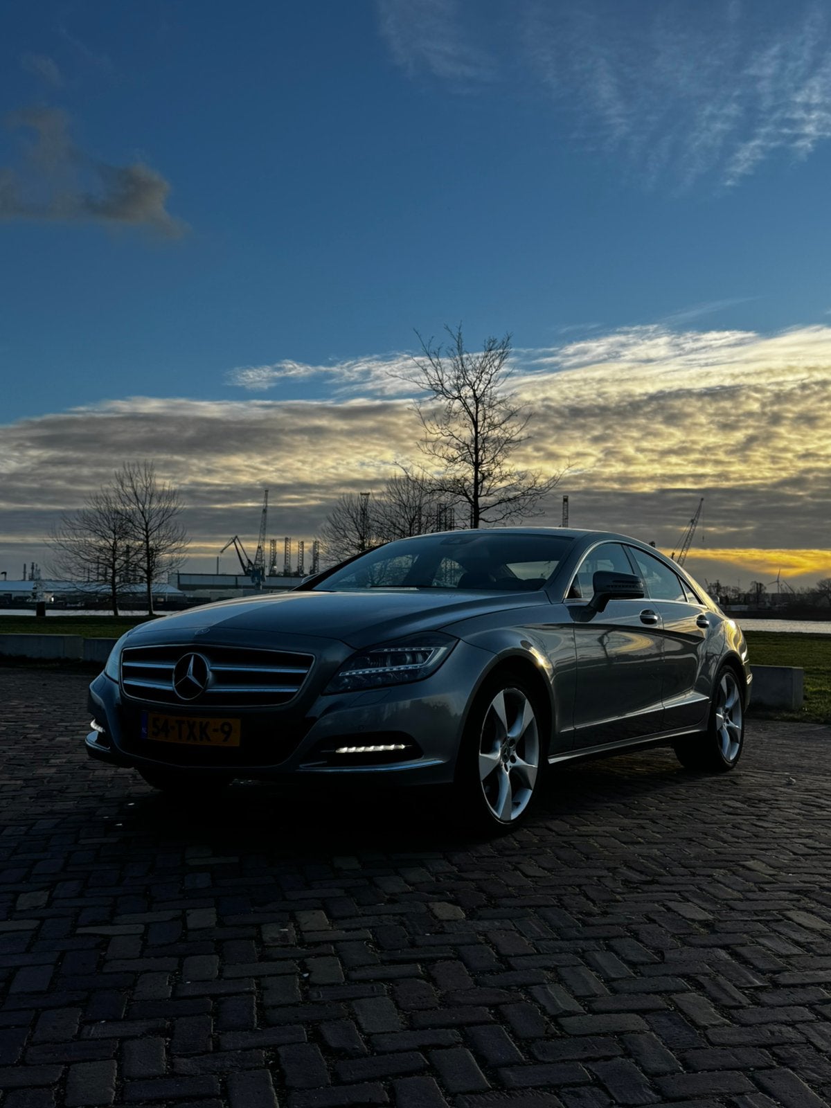 Mercedes-Benz CLS 3.5 Cls350 Blue Eff. AUT 2012 Grijs, Auto's, Automaat, 4 stoelen, Origineel Nederlands, Particulier
