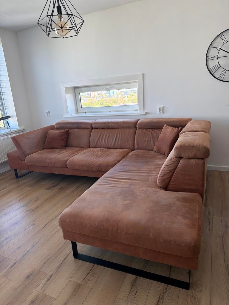 Comfortabele Hoekbank - Bruin Suède Look, Huis en Inrichting, Banken | Bankstellen, 250 tot 300 cm, Gebruikt, 100 tot 125 cm, Hoekbank