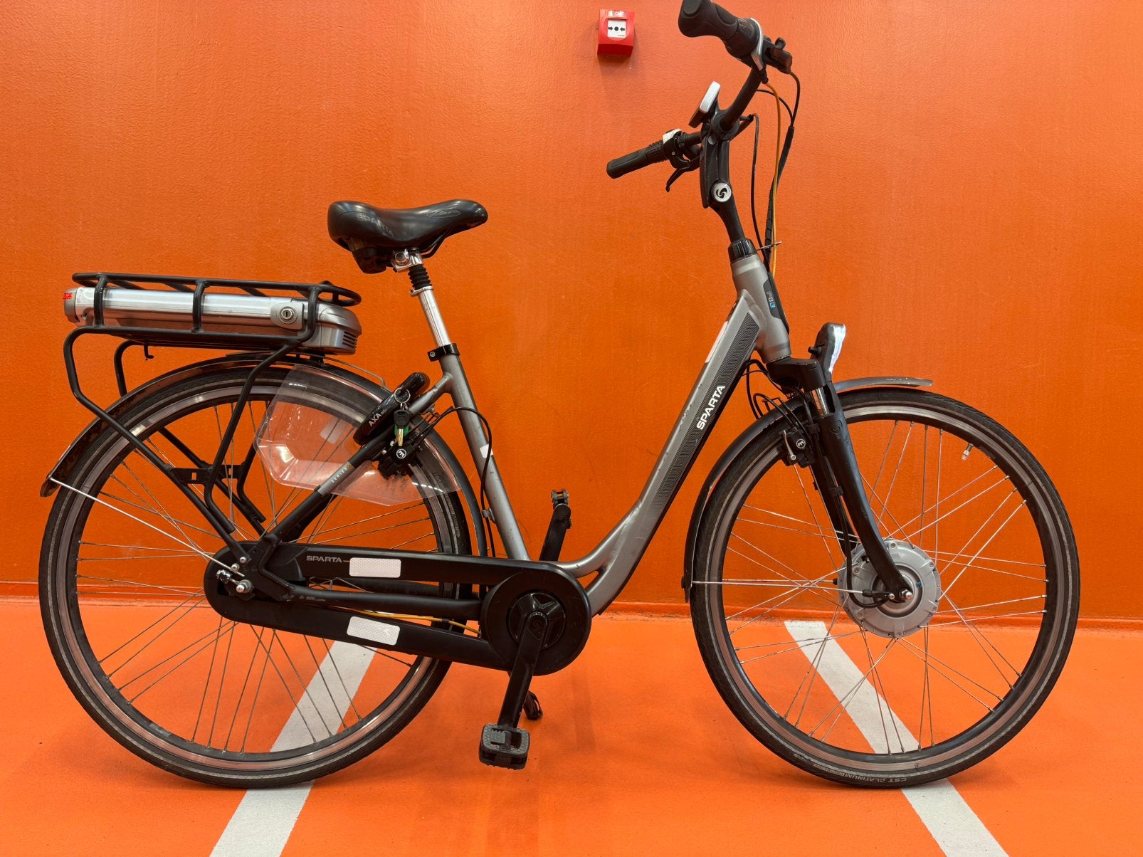 Sparta F8e elektrische fiets nieuwe accu hydraulische remmen, Ophalen of Verzenden, Zo goed als nieuw, Sparta