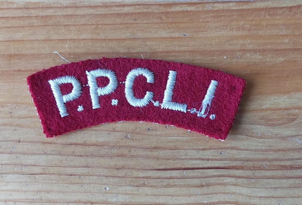 Canadees schouderembleem P.P.C.L.I., Verzamelen, Militaria | Tweede Wereldoorlog, Ophalen of Verzenden, Landmacht, Overige gebieden