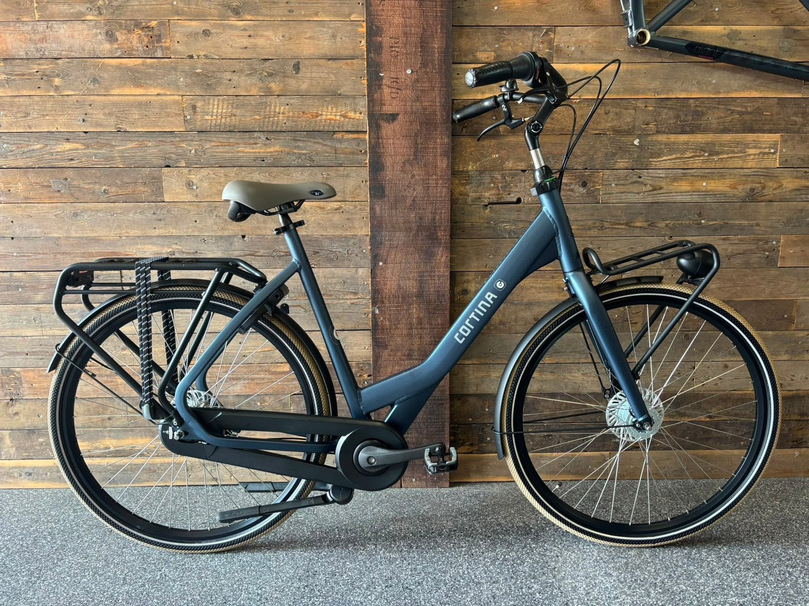 Cortina Common Family 28 inch 61 cm frame 7 nexus naafdynamo, Versnellingen, 56 cm of meer, Zo goed als nieuw, Trommelrem