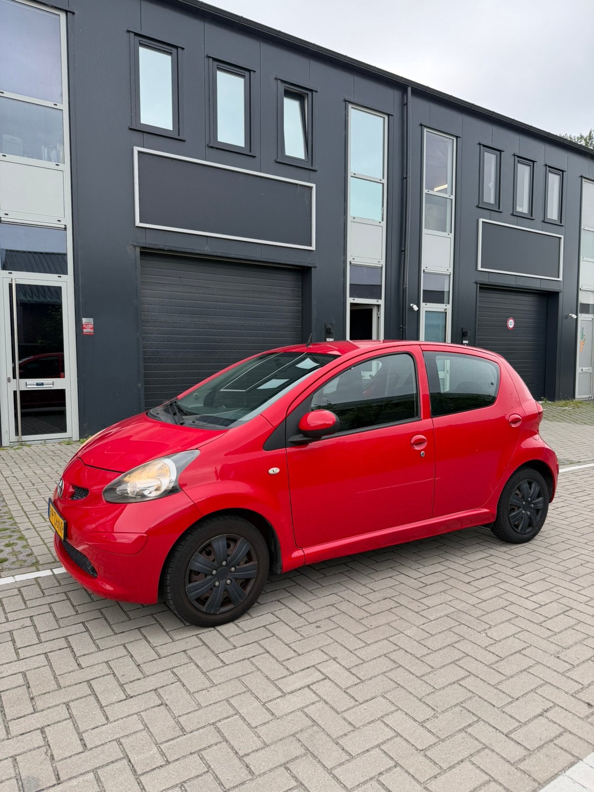 Toyota Aygo 1.0 Vvt-i 5Deurs 2008 Rood Carplay-Nieuwe Apk, Voorwielaandrijving, 4 stoelen, 68 pk, Origineel Nederlands