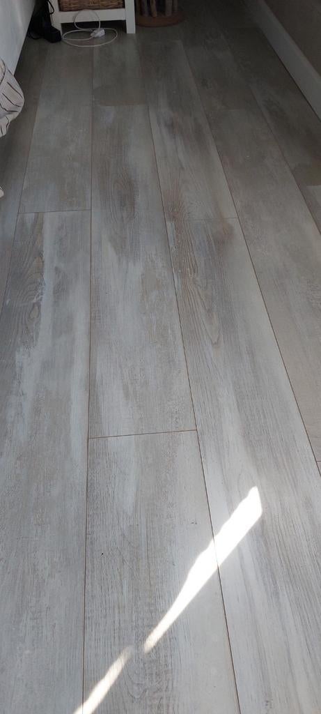 Gezocht D4754 Kronotex Laminaat, Krono oak hella white, Doe-het-zelf en Verbouw, Vloerdelen en Plavuizen, Ophalen, 50 tot 150 cm