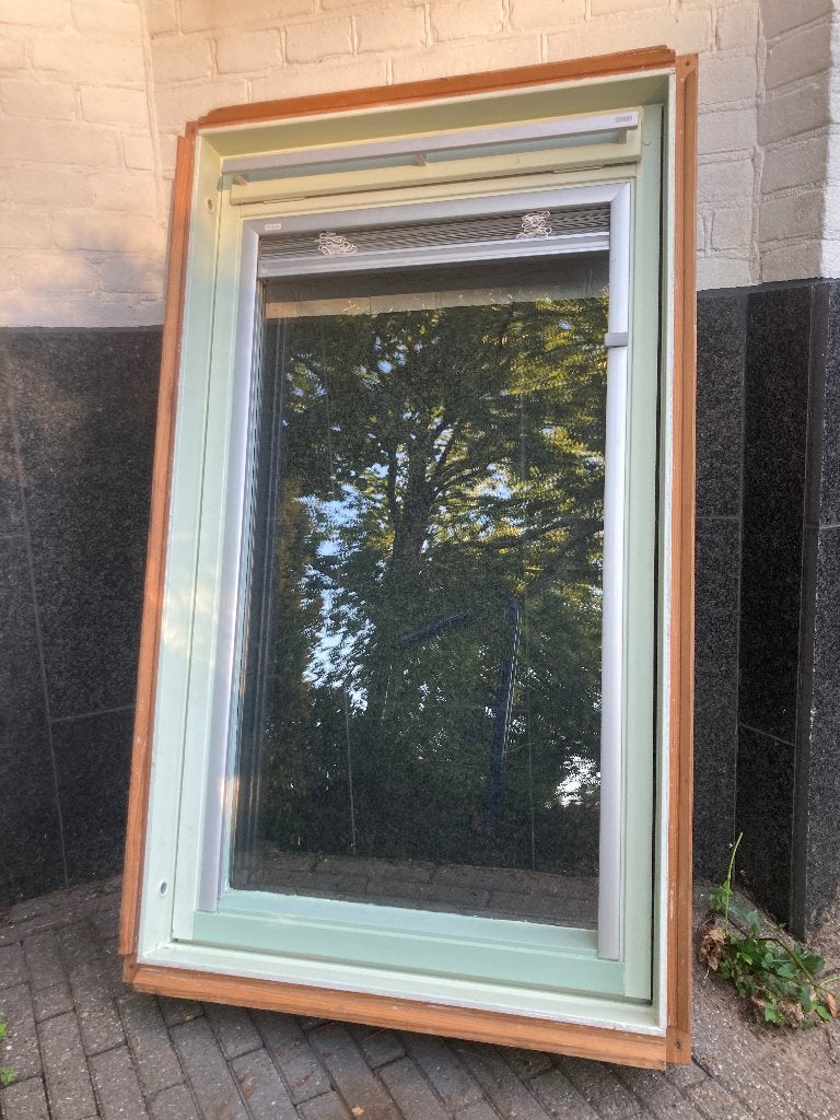 2x Velux Dakraam met jaloezie en gootstukken 61x108 cm, Ophalen, Gebruikt, Minder dan 80 cm, 80 tot 120 cm