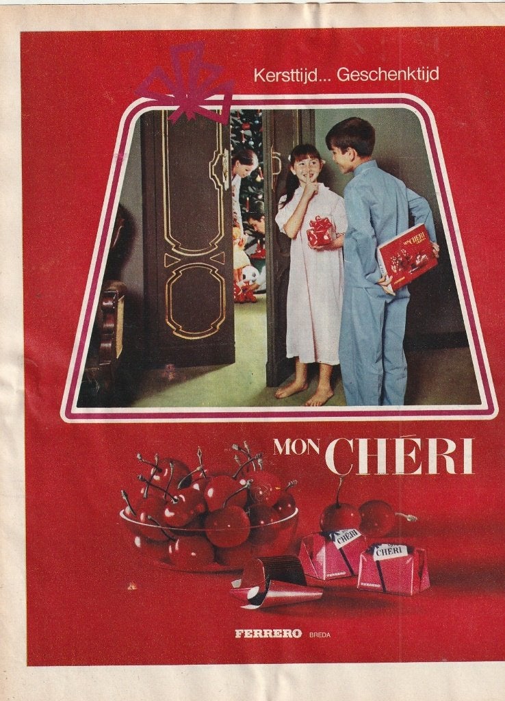 Retro reclame 1966 Mon Cheri jongetje meisje in pyjama, Verzenden, Overige typen