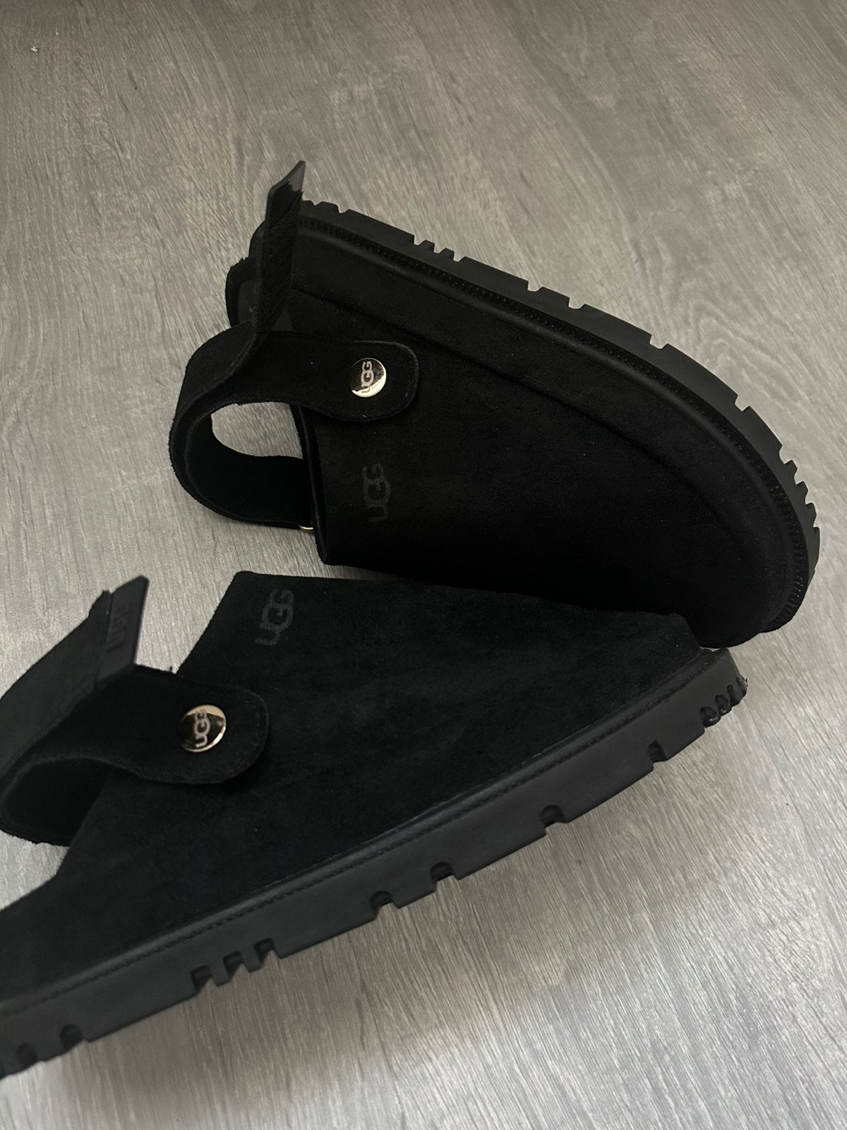 Zwarte ugg instapper, Kleding | Dames, Nieuw, Ophalen of Verzenden, Instappers, Zwart