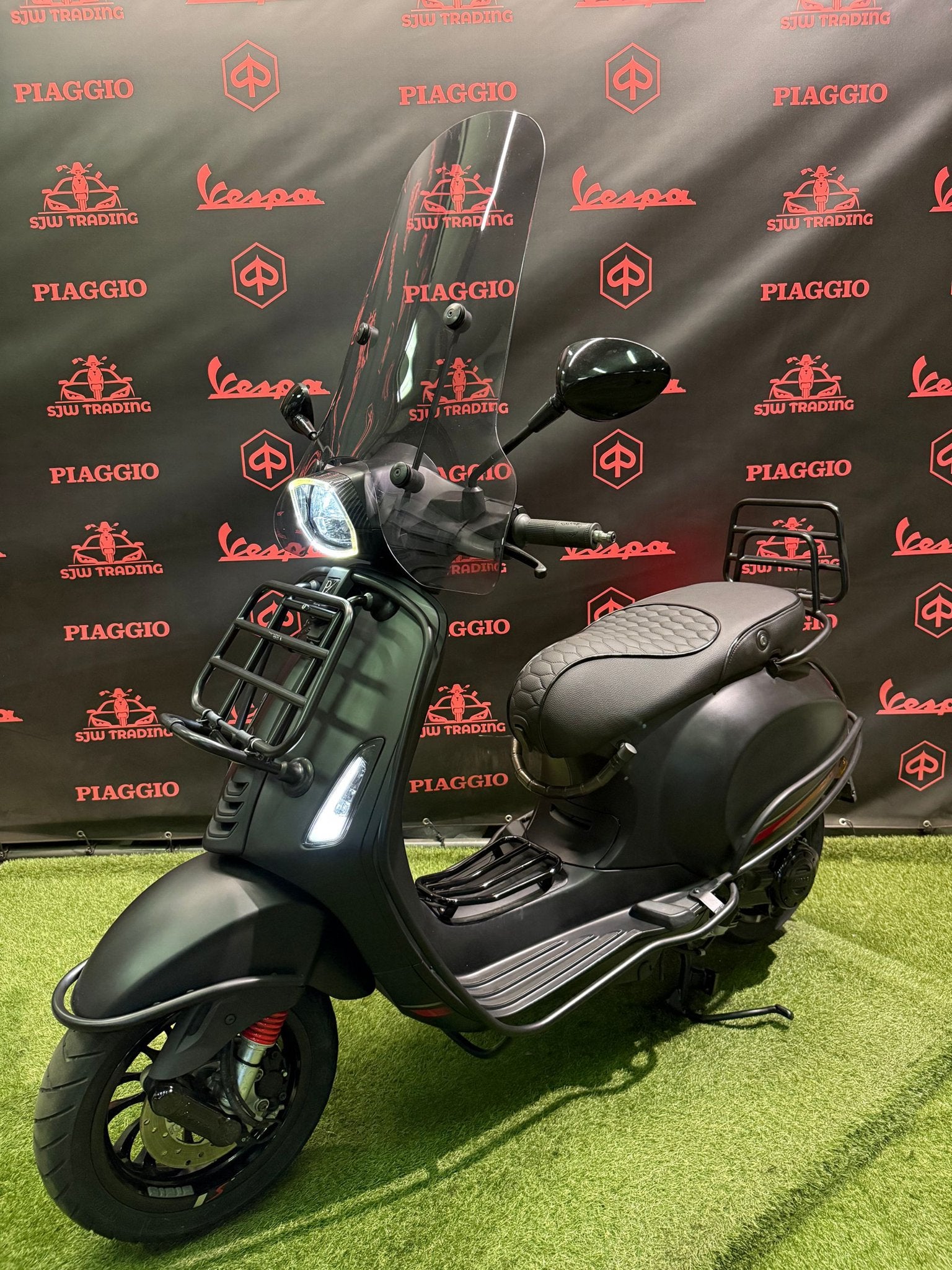 Vespa Sprint 2022 Snor/Brom! Mat Zwart / RS Zadel / Garantie