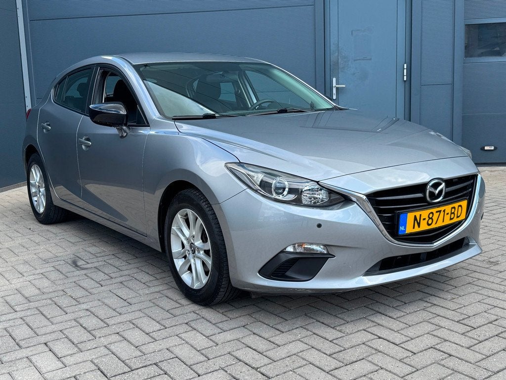 Mazda 3 1.5 S facelift / Pdc, Auto's, Mazda, Voorwielaandrijving, Euro 5, 101 pk, Gebruikt