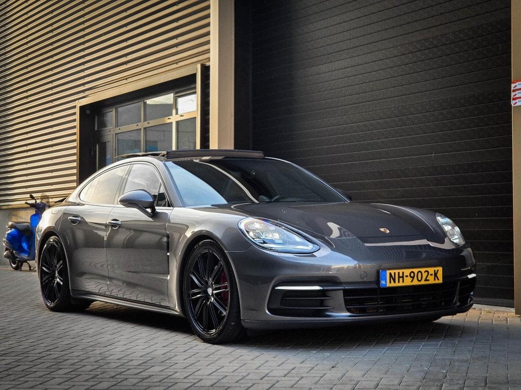 Porsche Panamera 4 3.0 | PANO | SPORTCHRONO | LUCHTVERING |, Gebruikt, Euro 6, 2995 cc, 4 stoelen