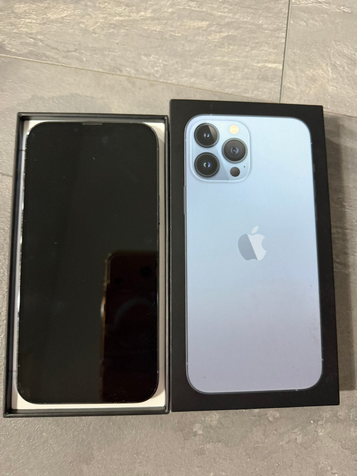 Foto 2 van Iphone 13 pro max 256 gb