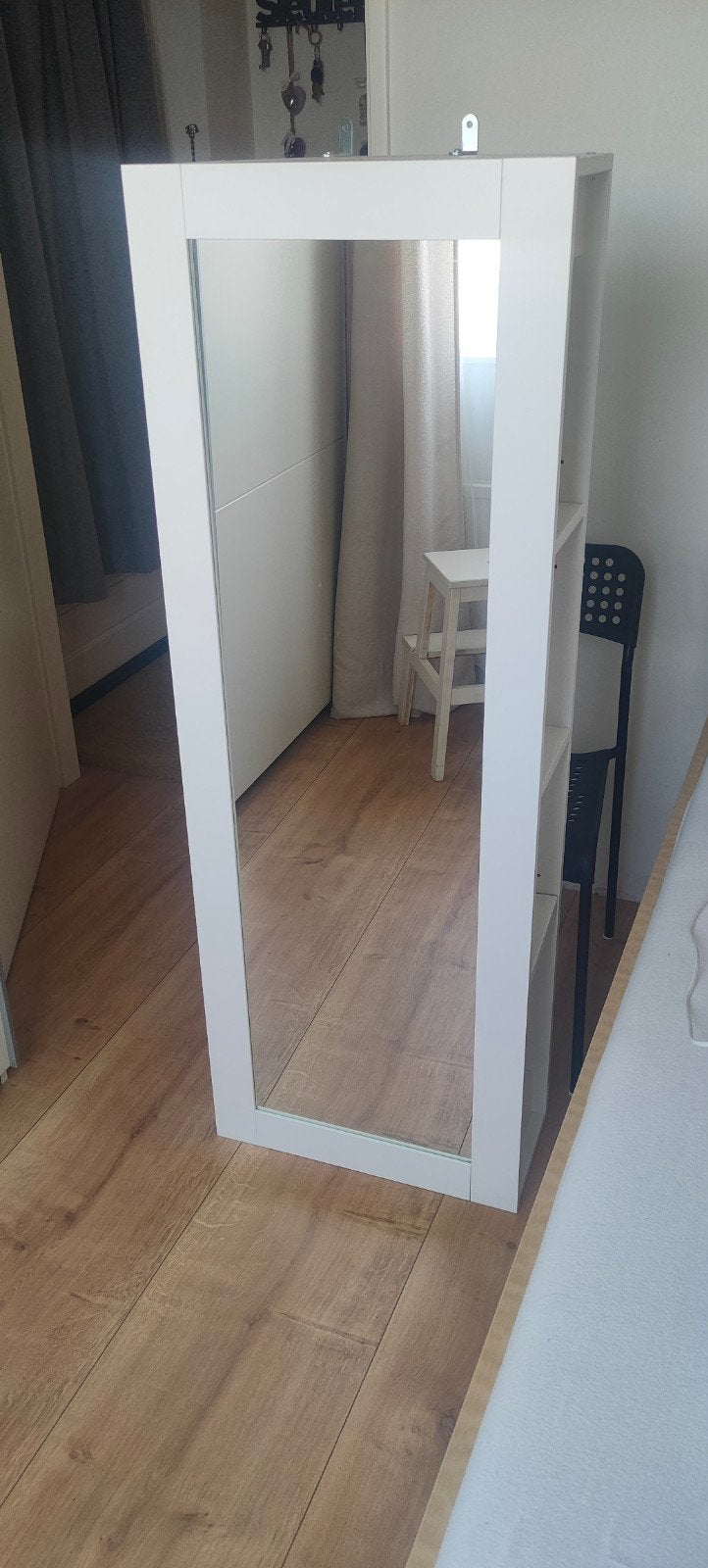 Witte Ikea spiegelkast met planken, Ophalen, Gebruikt