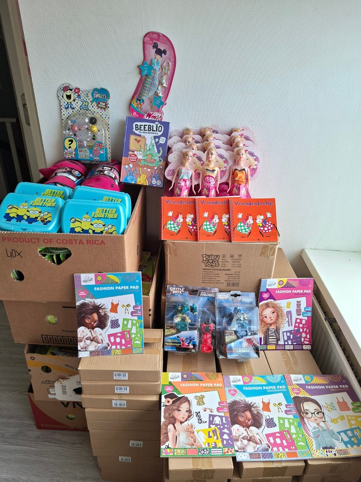 Partij speelgoed in de mix 358 stuks, Diversen, Rommelmarktspullen, Nieuw, Ophalen of Verzenden