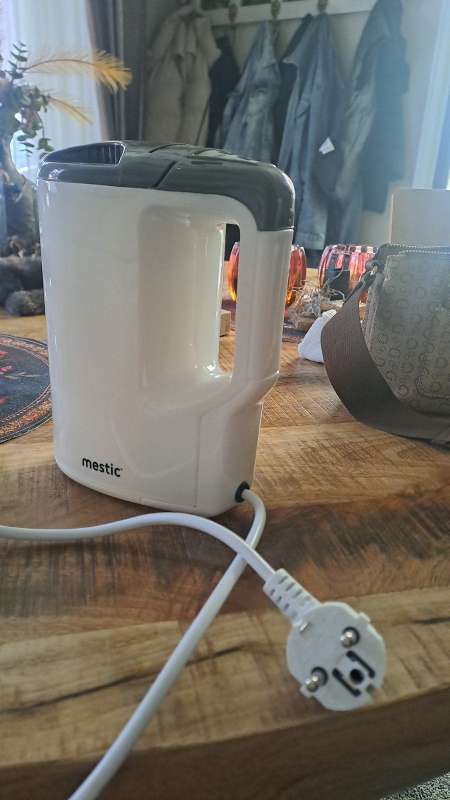 Mestic waterkoker 1 liter voor camper/caravan, Witgoed en Apparatuur, Waterkokers, 1 tot 2 liter, Ophalen of Verzenden, Zo goed als nieuw