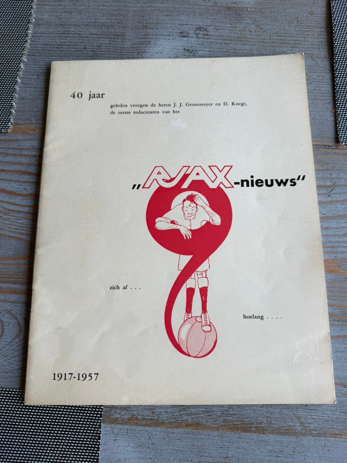 Ajax jubileum editie ajax nieuws 1917-1957, Ophalen of Verzenden, Zo goed als nieuw, Ajax