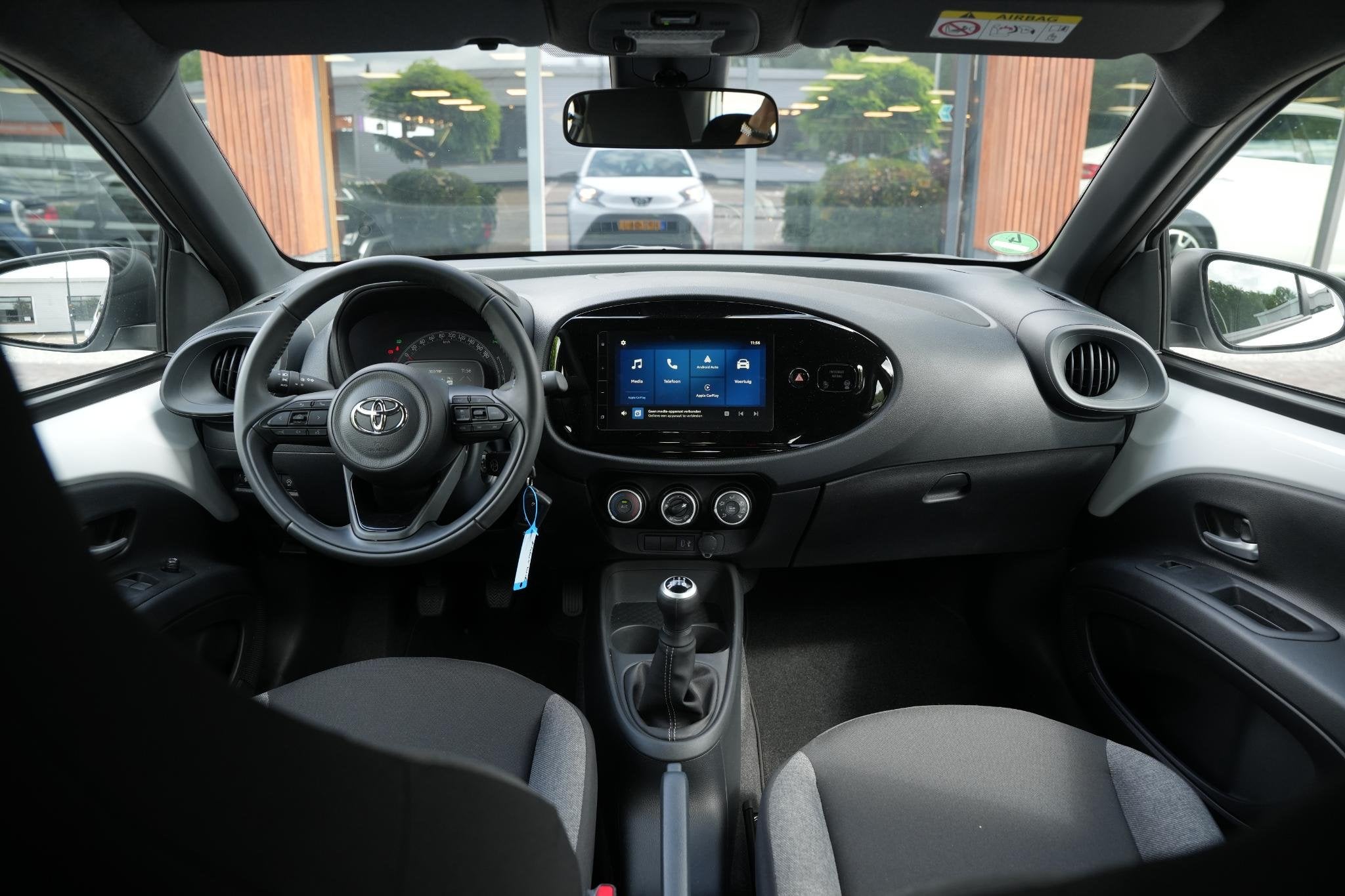 Toyota Aygo X 1.0 VVT-i MT, Auto's, Stof, Gebruikt, Euro 6, 920 kg