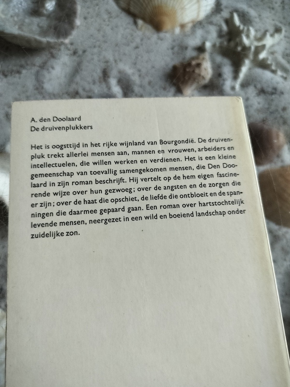 A. den Doolaard - De druivenplukkers, Ophalen of Verzenden, Gelezen