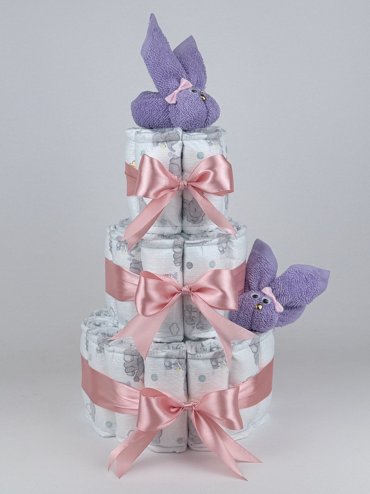 Luiertaart meisje konijnen lavendel dp roze, Kinderen en Baby's, Ophalen of Verzenden, Nieuw, Kraamcadeau