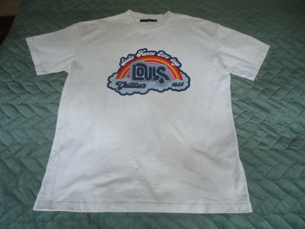 Louis Vuitton LV Rainbow Studio Homme 1854 T-shirt  maat *M*, Maat 48/50 (M), Wit, Ophalen of Verzenden, Zo goed als nieuw