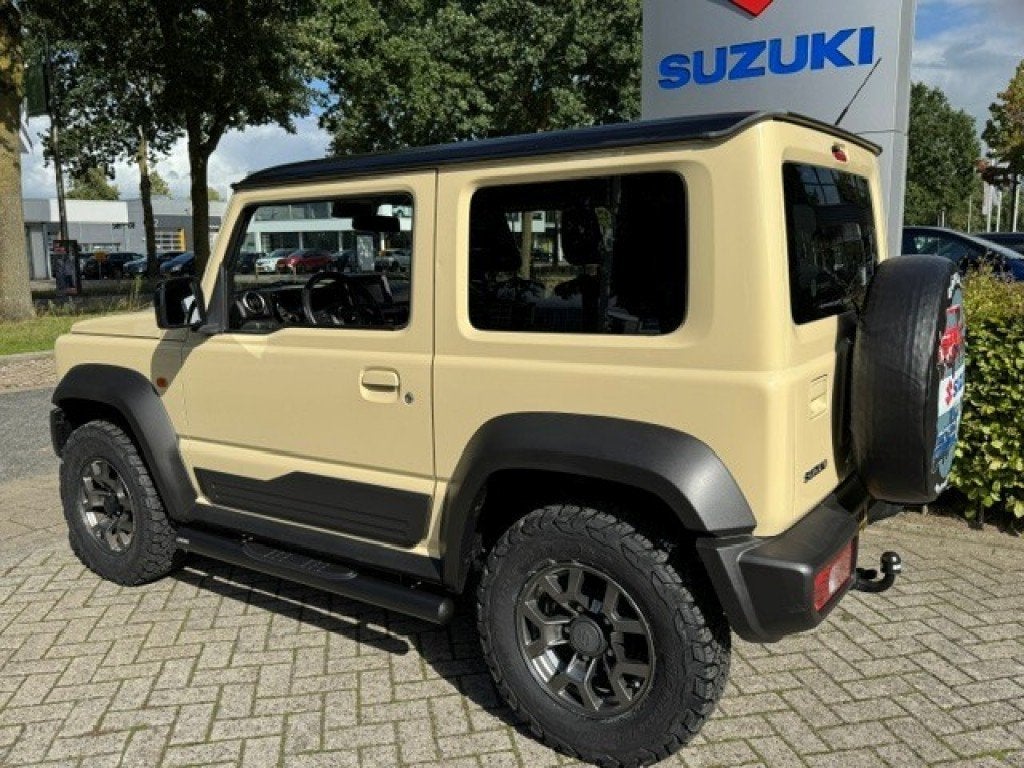 Suzuki JIMNY 1.5 Stijl AllGrip (4x4) 4-persoons Trekhaak/Nav, Auto's, 15 km/l, Gebruikt, Euro 6, 4 cilinders