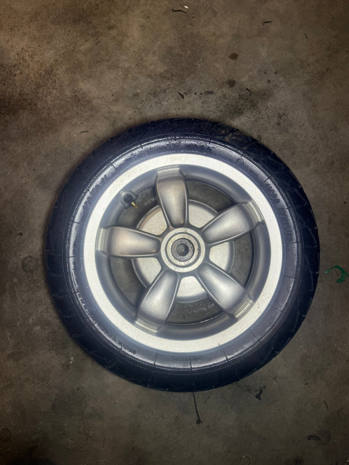 12 Inch, vespa sprint & primavera band + Velg, Motoren, Ophalen of Verzenden