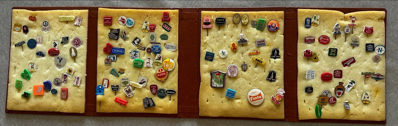 Grote collectie originele jaren 60 reclame speldjes / pins, Ophalen, Gebruikt, Merk, Speldje of Pin