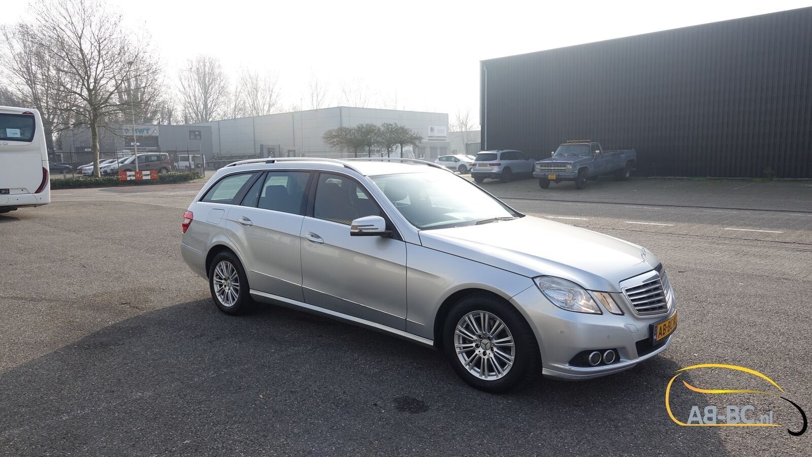 Mercedes-Benz E 220, Auto's, Mercedes-Benz, Automaat, Diesel, Zilver of Grijs, 168 pk