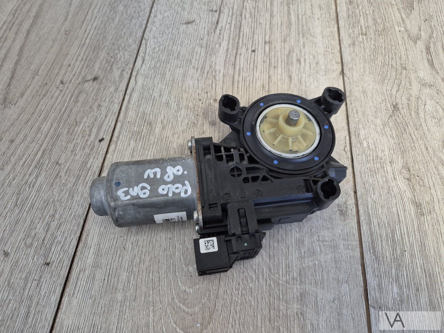 VW Polo 9n3 Skoda Fabia raammotor links voor 6q1959802E €100, Auto-onderdelen, Elektronica en Kabels, Gebruikt, -, -, Ophalen of Verzenden