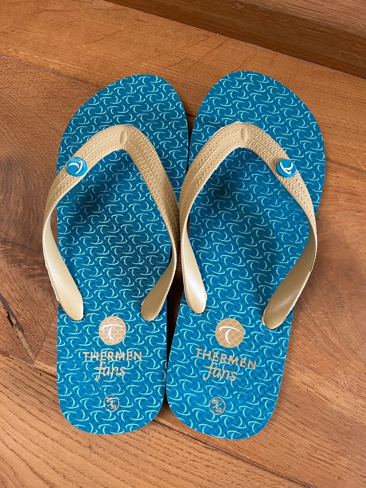 Dames slippers - maat 38/39, Ophalen, Zo goed als nieuw, Slippers