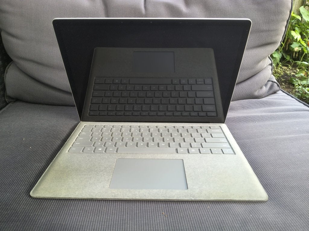 Microsoft surface laptop, Computers en Software, Qwerty, 8 GB, Ophalen of Verzenden, Zo goed als nieuw