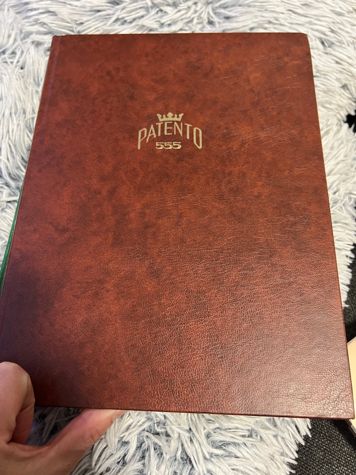 Grote verzameling postzegels in Patento 555 album, Postzegels en Munten, Ophalen of Verzenden, Nederland en Buitenland