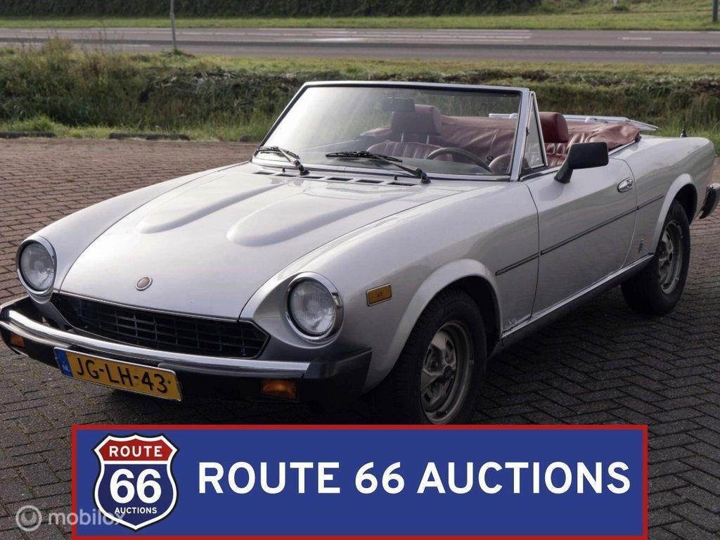 Fiat 124 Spider | 1979 | Route 66 Auctions, Auto's, Overige carrosserieën, Zwart, Bedrijf, Handgeschakeld