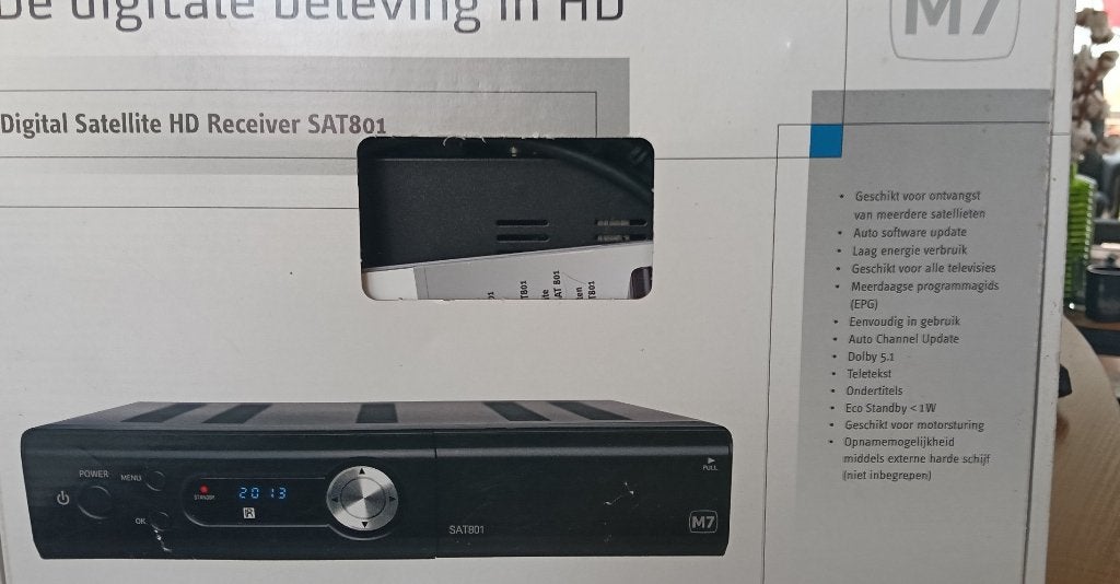 digitale receiver sat801 M7, Ophalen of Verzenden, Zo goed als nieuw, (Schotel)antenne-accessoires, Overige merken