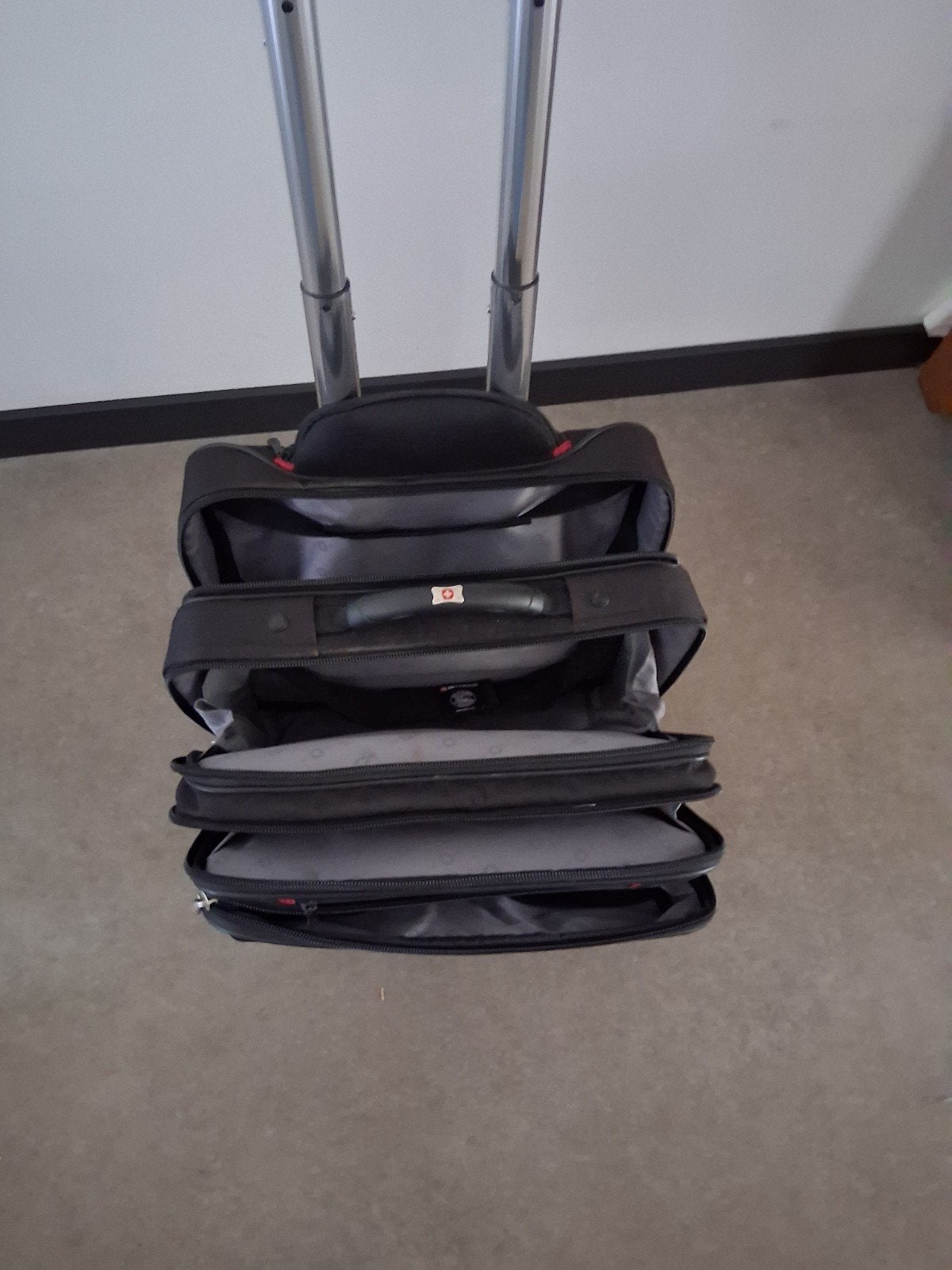 Wenger Laptoptas / Koffertje met Wielen en Uittrekstang, Ophalen