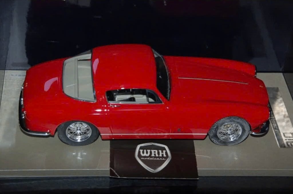 1:18 FERRARI 250 GT EUROPA red AIQ models zie info WRH, Verzenden, Zo goed als nieuw, Auto, Overige merken
