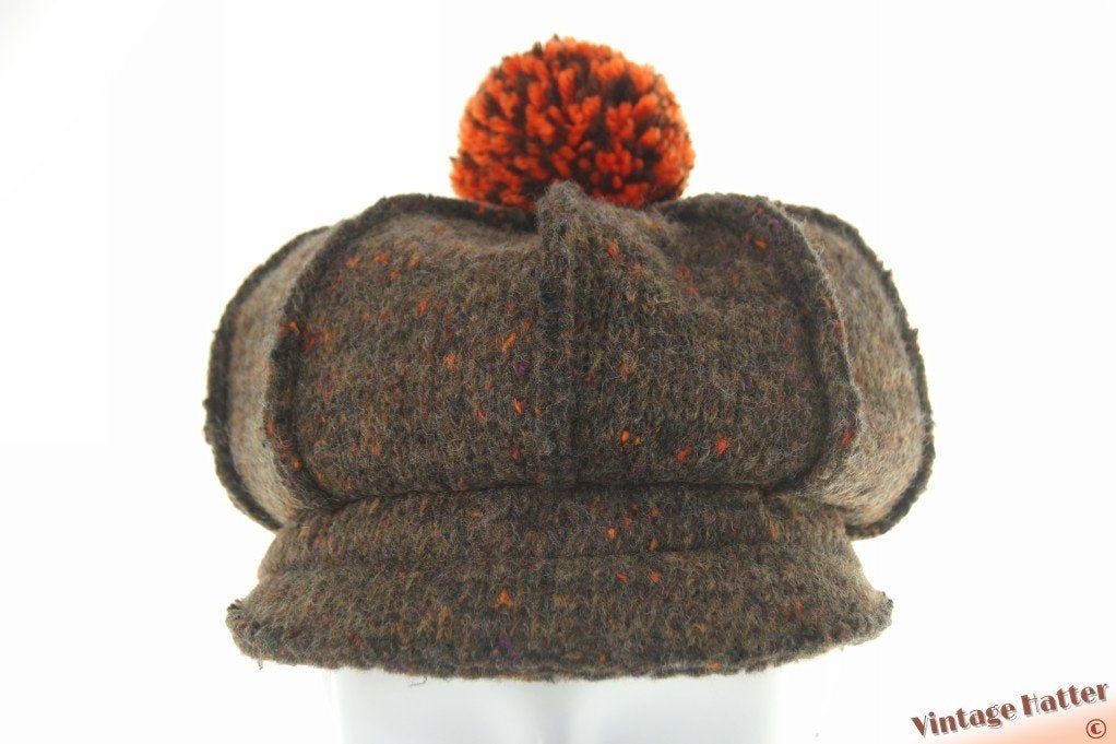 Vintage Ballonpet Hutsalon Ria grijzig bruin met pompon 56, Kleding | Dames, 56 of 57 cm (M, 7 of 7⅛ inch), "Hutsalon Ria", Ophalen of Verzenden