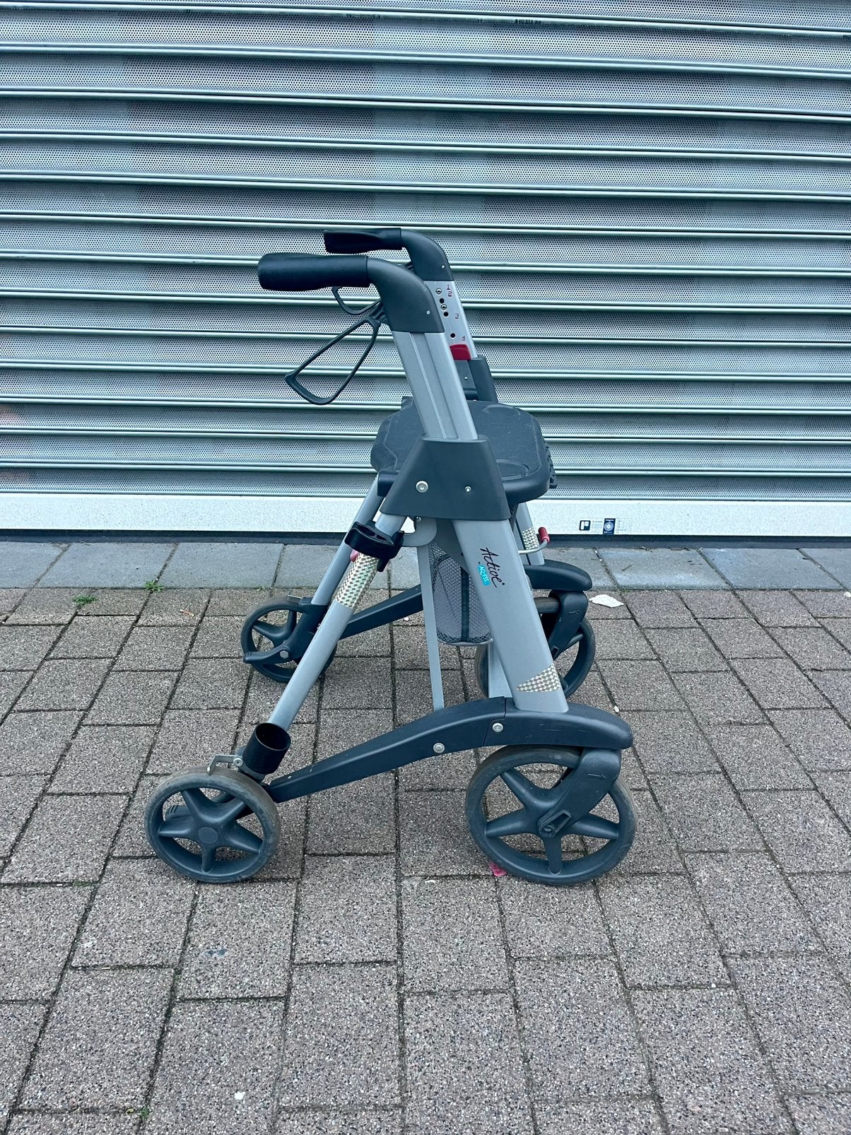 Fijne rollator Active by Access, Diversen, Rollators, Ophalen, Zo goed als nieuw
