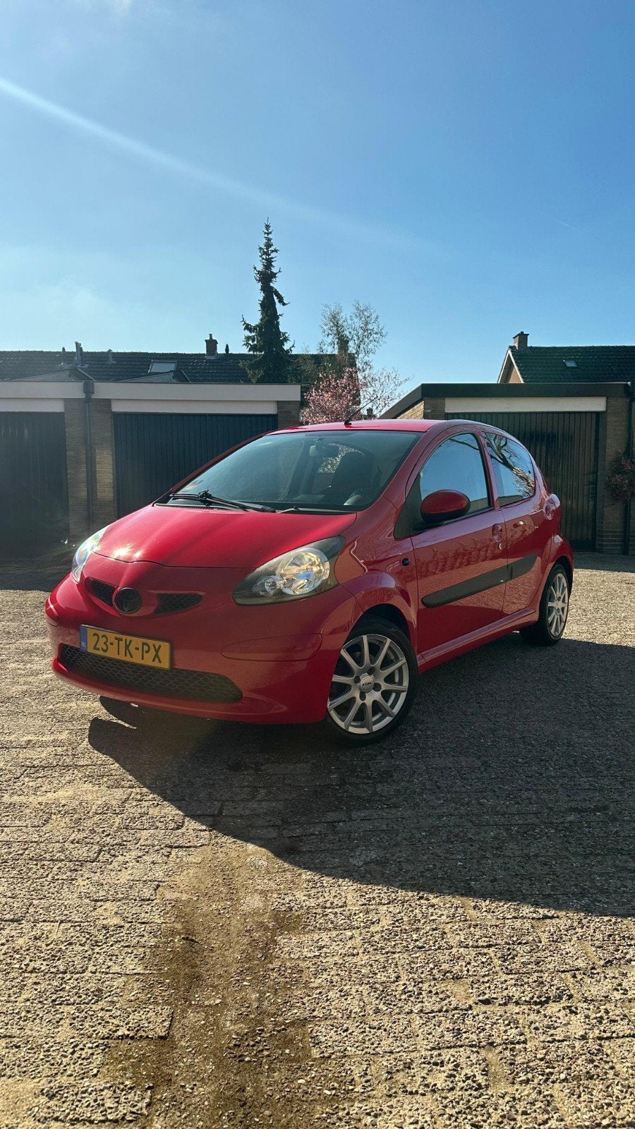 Toyota Aygo 1.0 12V Vvt-i 5DRS 2006 Rood, Auto diversen, Overige Auto diversen, Ophalen