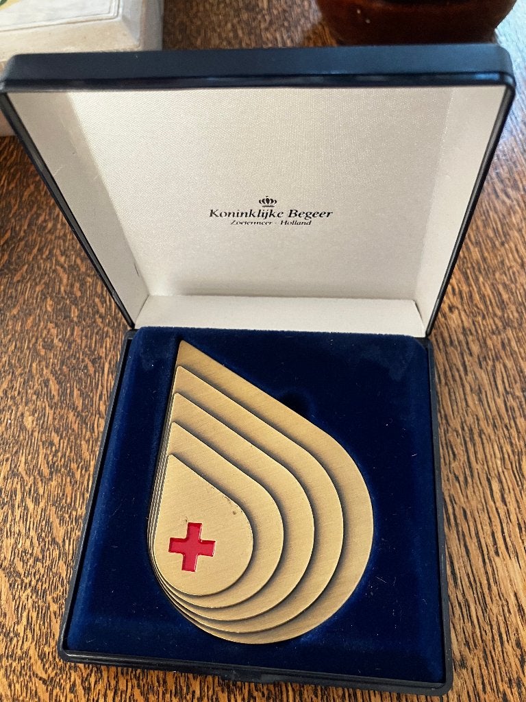 Medaille (40xbloedgeven), Ophalen, Overige materialen