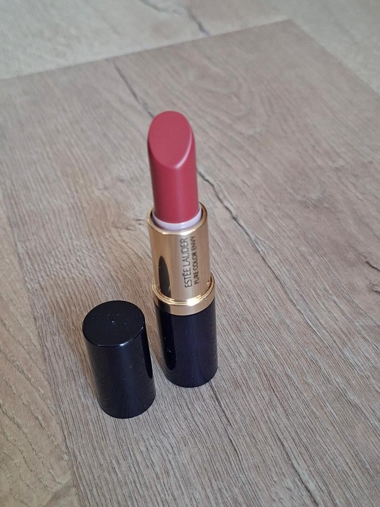 Estee LAUDER lipstick ( N 420, rebellious rose ), Nieuw, Ophalen of Verzenden, Make-up, Overige kleuren