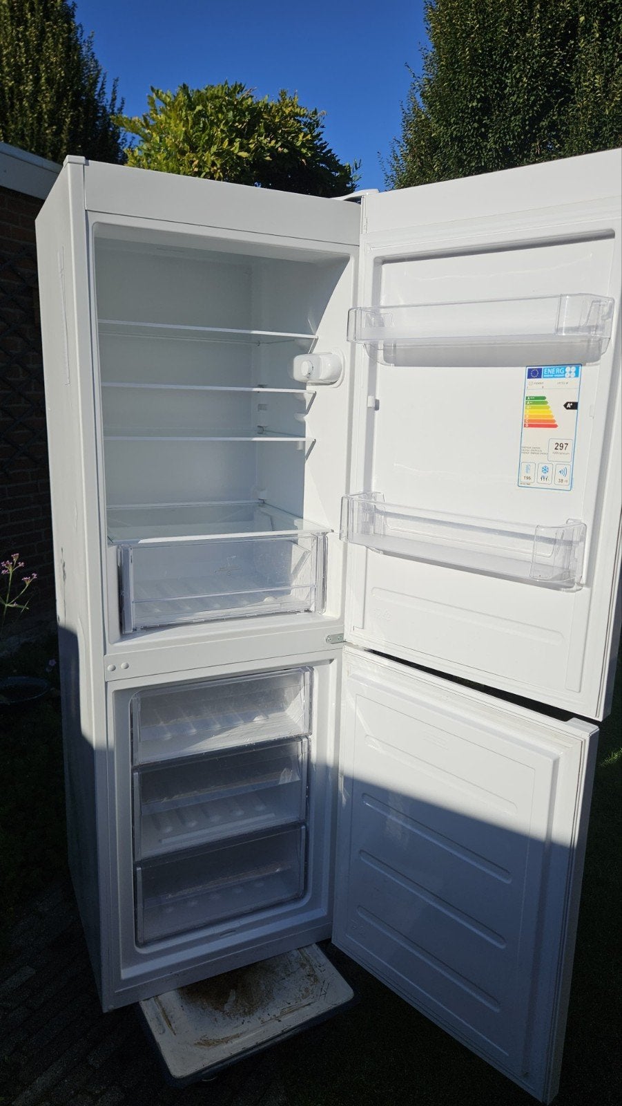 Foto 4 van Indesit Koel-vriescombinatie A+