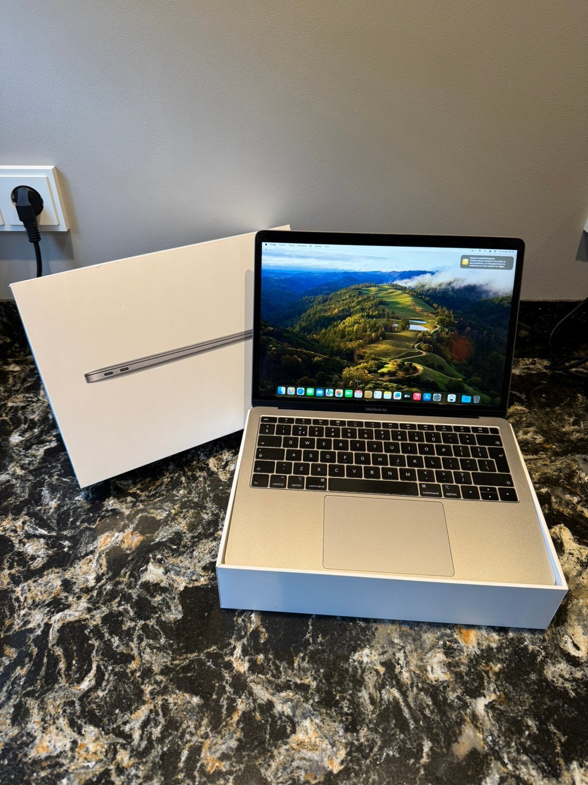 Apple 13-inch MacBook Air 2019 Intel i5 dual-core 8GB 128GB, Computers en Software, Ophalen, Gebruikt, Qwerty, 8 GB