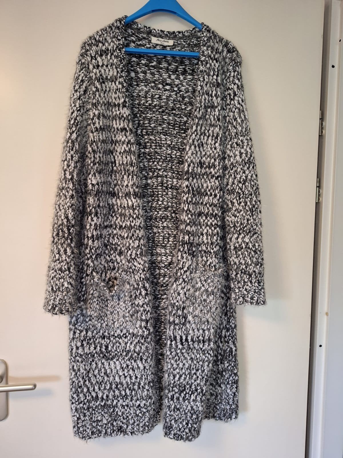 Warm knielang vest, Ophalen of Verzenden, Zo goed als nieuw, Maat 38/40 (M), Grijs