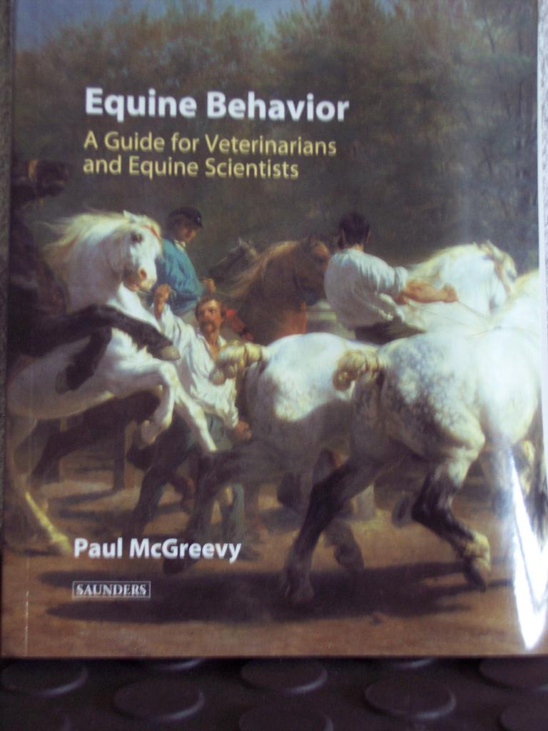 EQUINE BEHAVOIR - Paul Mc Greevy, Ophalen of Verzenden, Zo goed als nieuw, Paarden of Pony's