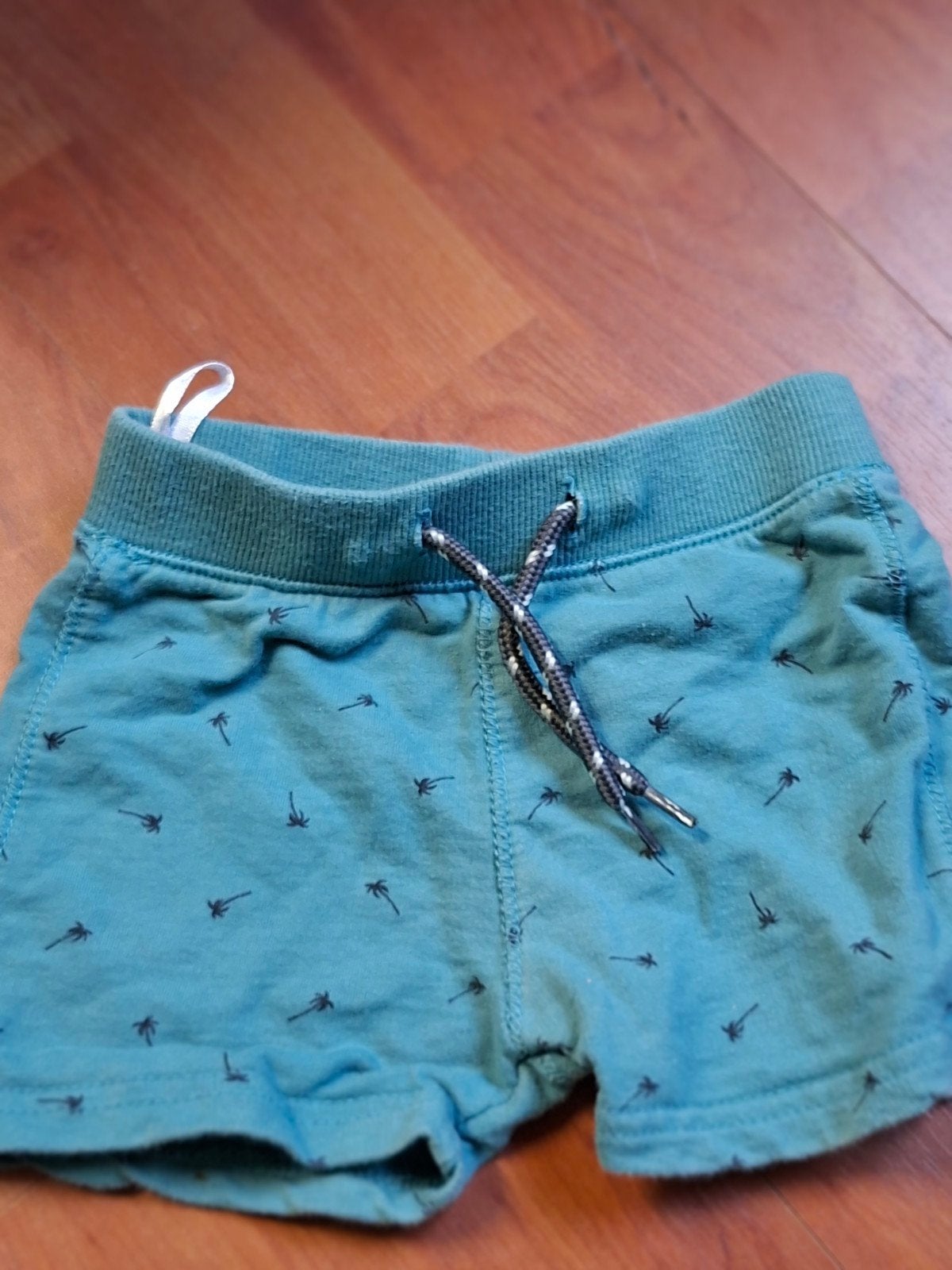 Shortje met palmbomen, maat 80, Zeeman, Gebruikt, Broekje, Verzenden