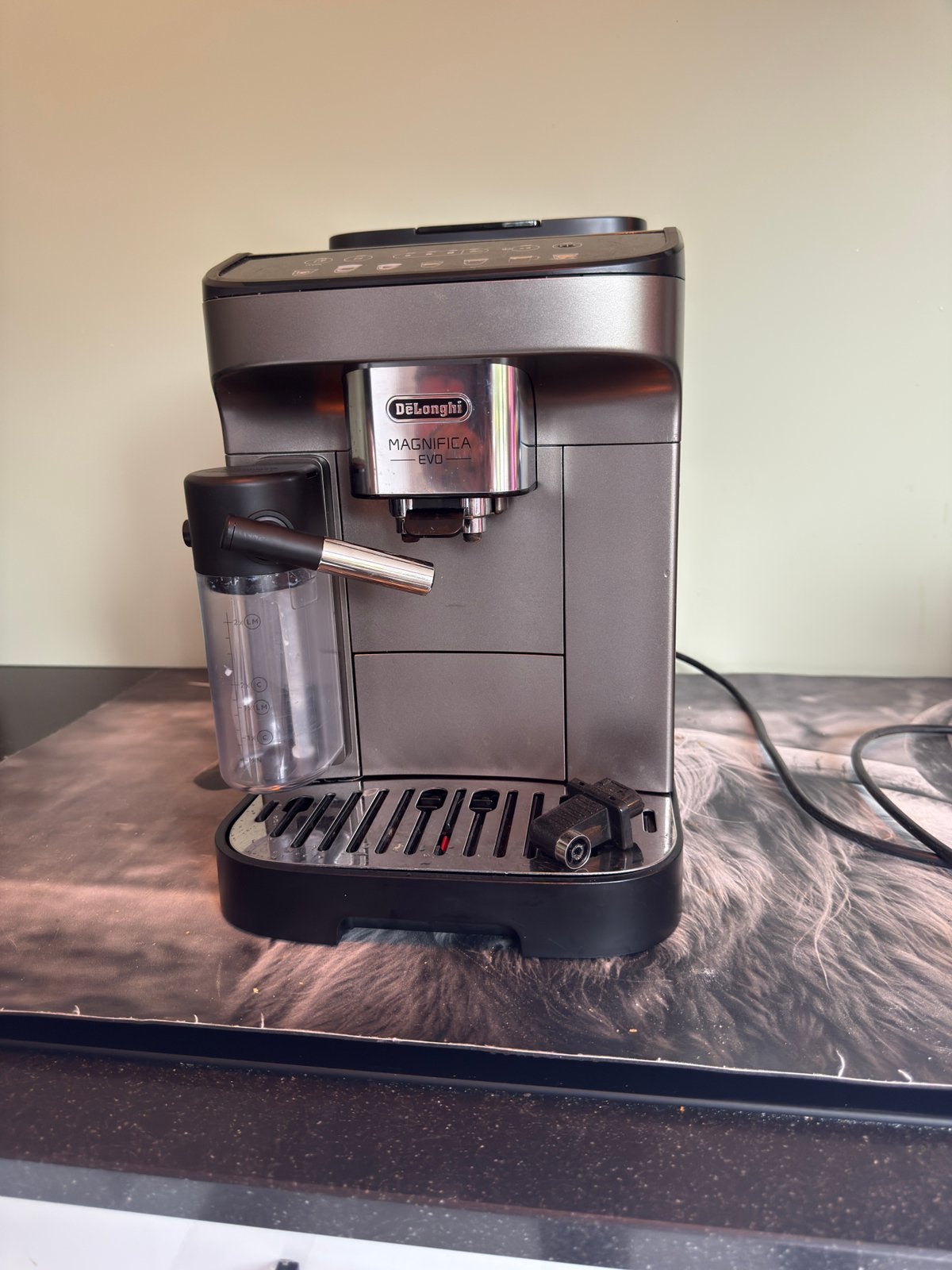 DeLonghi Magnifica Evo DEFECT!