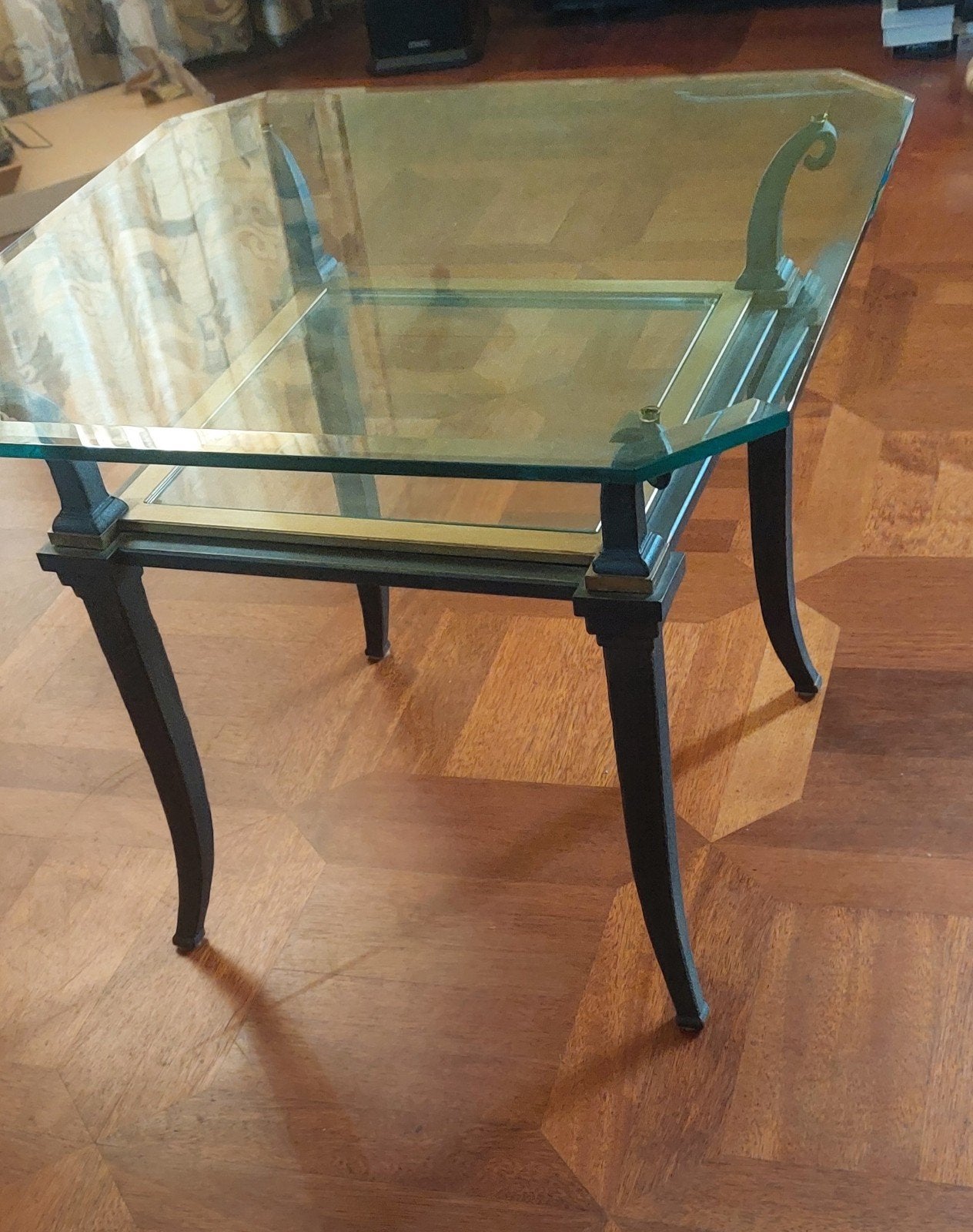 2 bijzettafels met metalen onderstel en glazen tafelblad, Ophalen, 50 – 75, 50 tot 100 cm, Vierkant