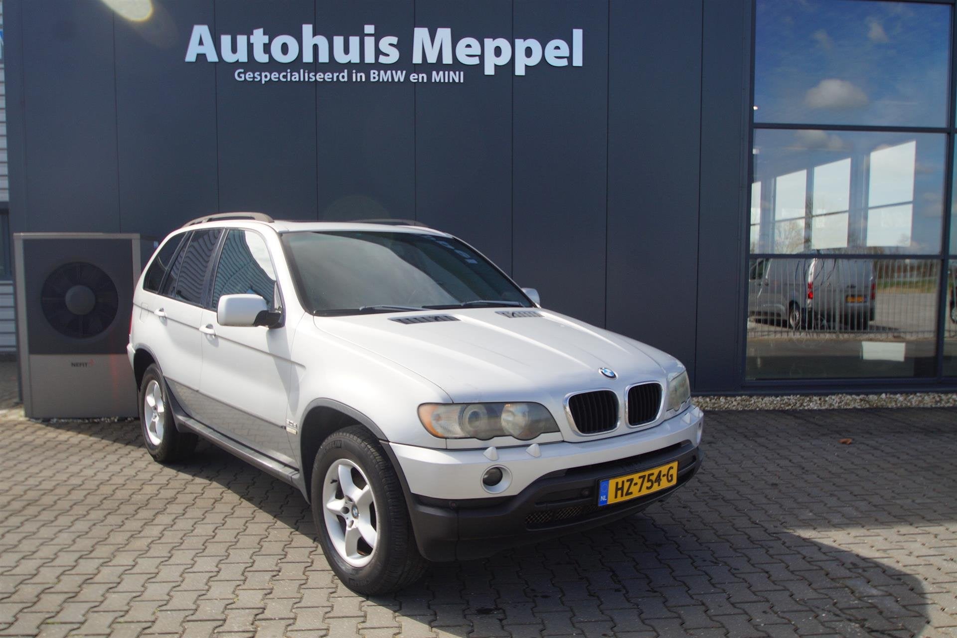 BMW X5 3.0d bijna Yountimer 25jaar | Trekhaak | Sportpakket, Auto's, Automaat, Zwart, Bedrijf, Diesel