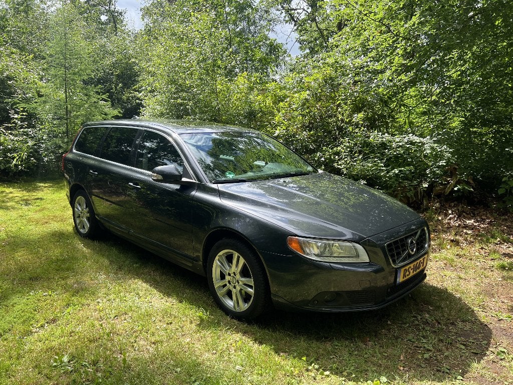 Volvo V70 2.0 D3 AUT 2010 Grijs - Summum, Auto's, Volvo, Euro 5, Zwart, 163 pk, V70